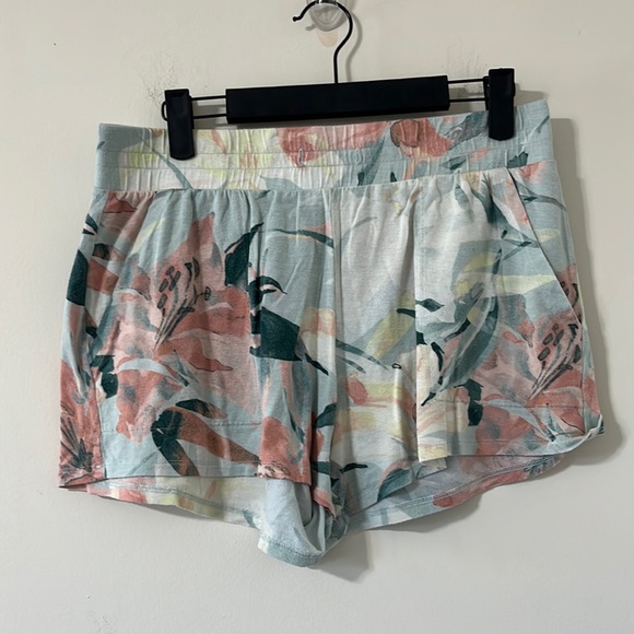 stars above Other - Stars Above Beautifully Soft Floral Pajama Shorts Size Medium